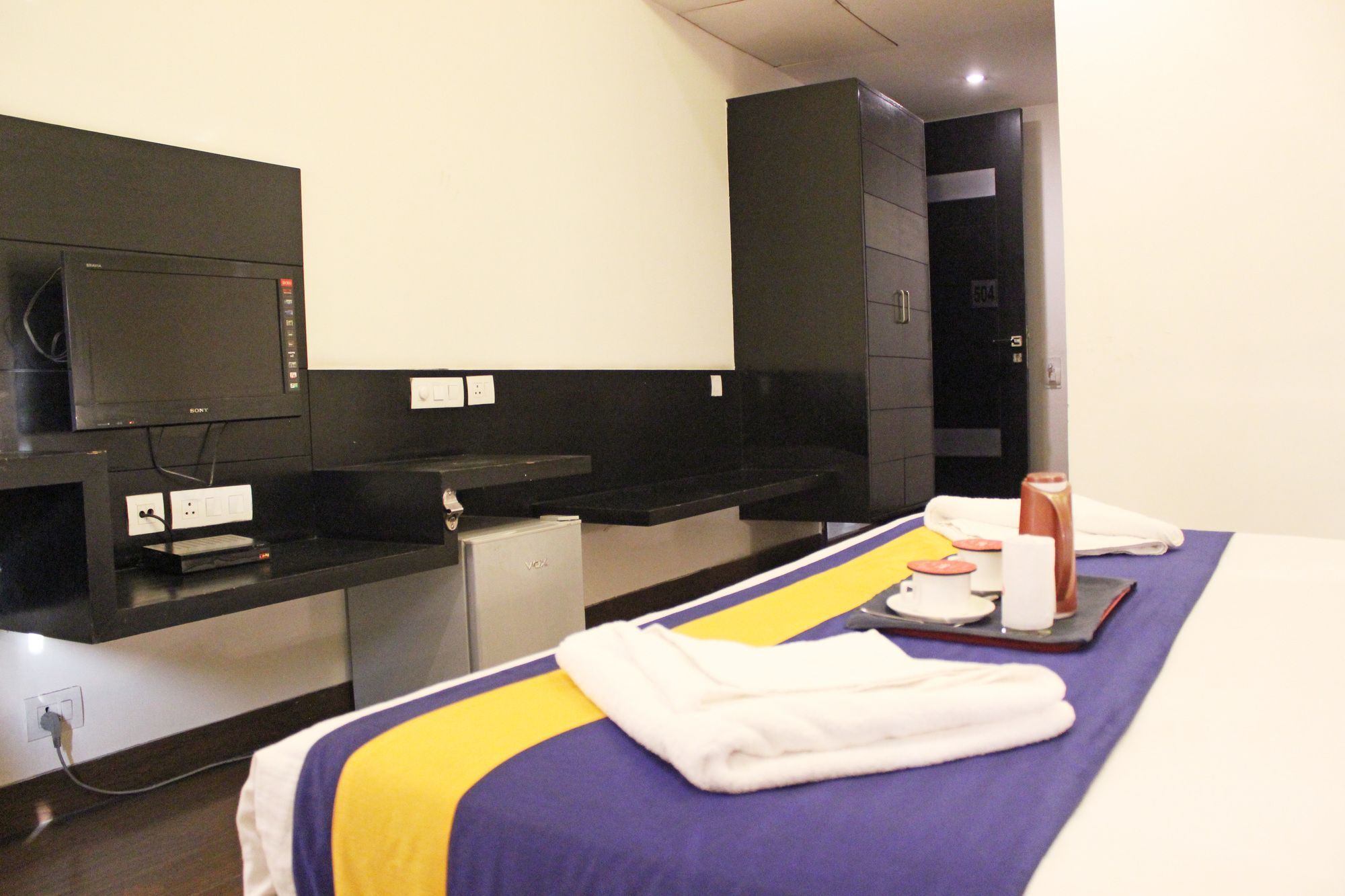 Oyo 605 Hotel Camria Гургаон Екстериор снимка